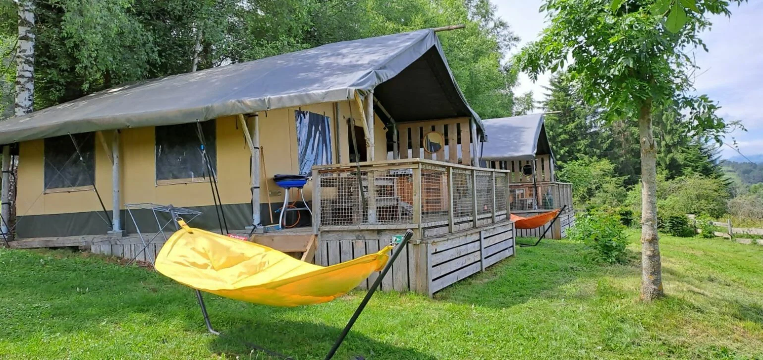 Base Lodge 2-6P op Camping Les Sapins