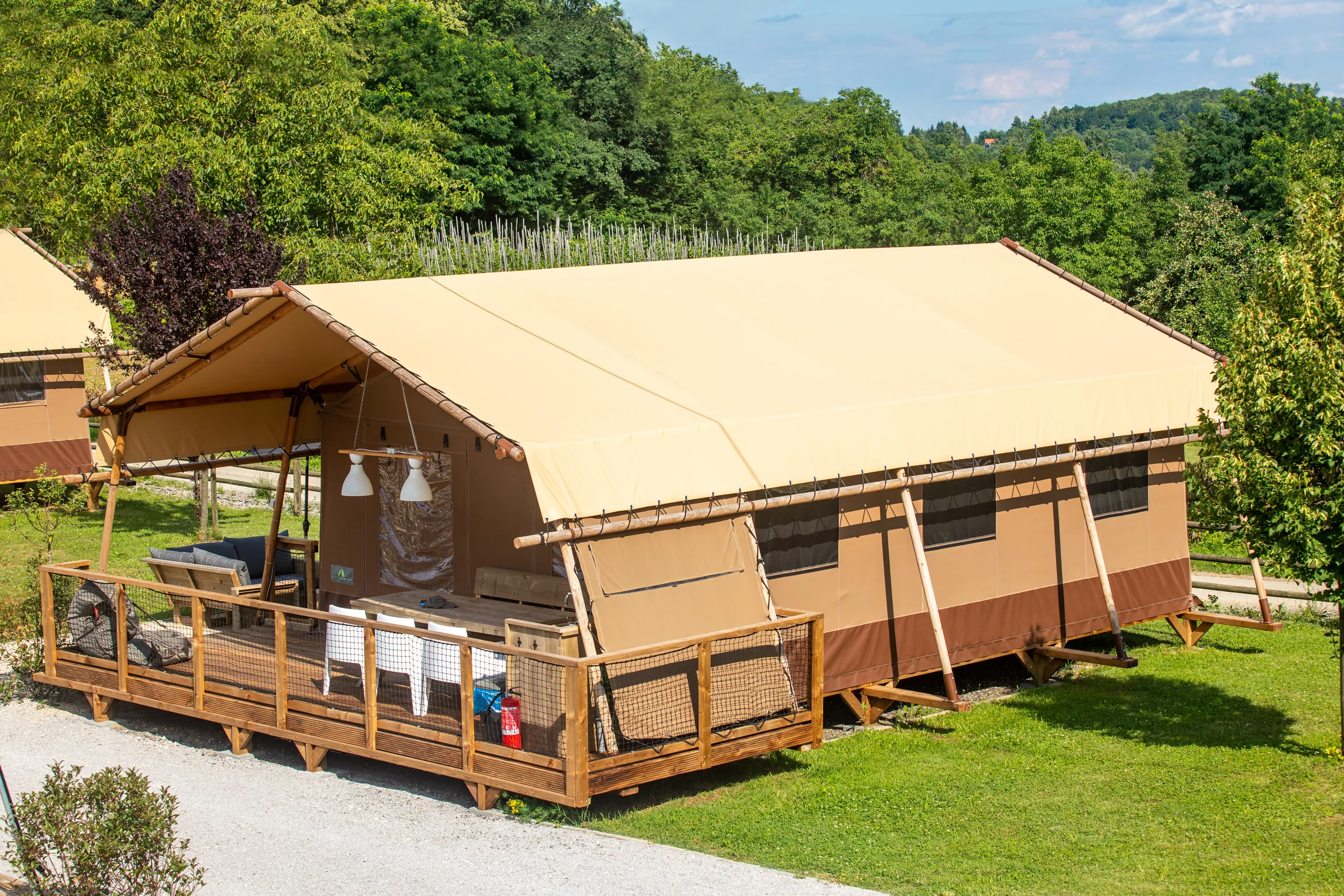 Desert Lodge XL 2-6P auf Camping Heart of Nature