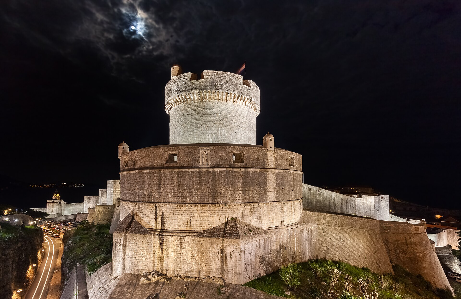De Minčeta-toren in de stadsmuren van Dubrovnik